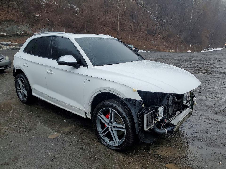 Продаж на аукціоні авто 2018 Audi Sq5, vin: WA1A4AFY1J2202714, номер лоту: 79413335