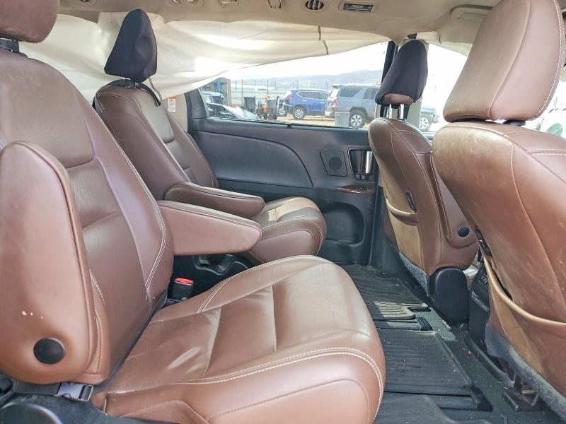 Продажа на аукционе авто 2019 Toyota Sienna, vin: 5TDDZ3DC4KS223803, номер лота: 48208336