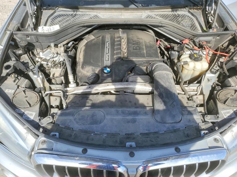 46364466 :رقم المزاد ، 5UXKR2C53J0X09300 vin ، 2018 Bmw X5 مزاد بيع