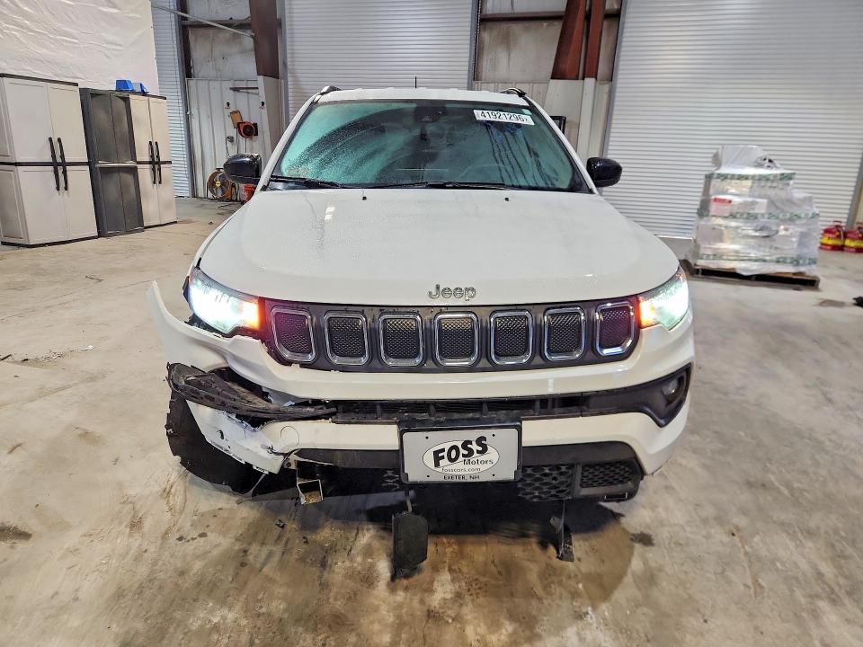 Продаж на аукціоні авто 2022 Jeep Compass, vin: 3C4NJDBB3NT236600, номер лоту: 41921296