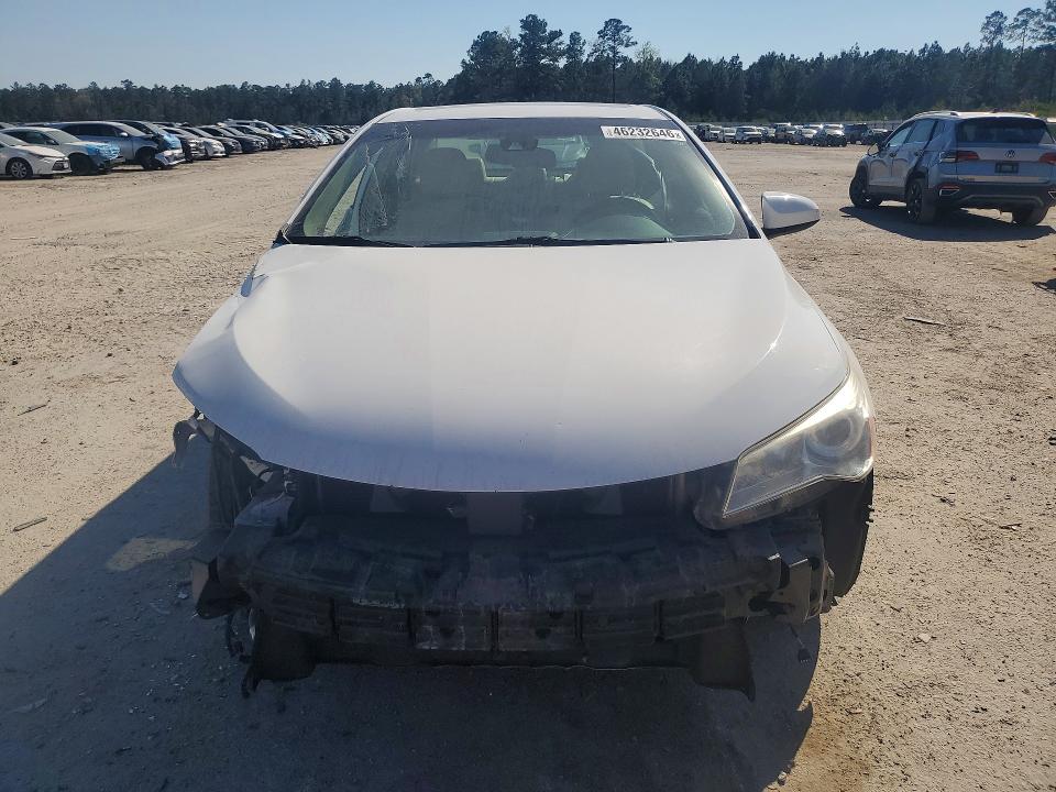 46232646 :رقم المزاد ، 4T1BF1FK9HU704591 vin ، 2017 Toyota Camry مزاد بيع