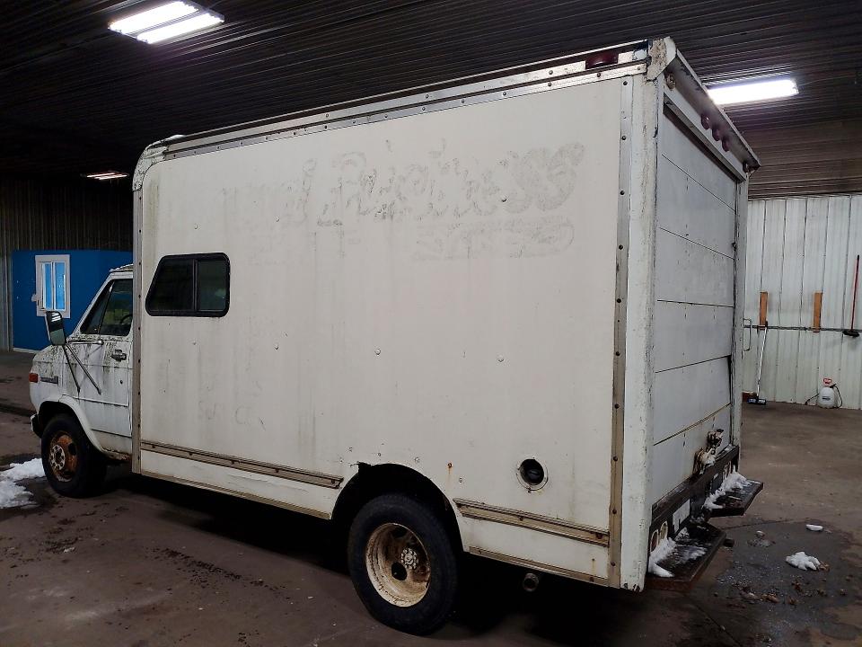 45548546 :رقم المزاد ، 2GDHG31M8F4506698 vin ، 1985 Gmc Cutaway Van مزاد بيع