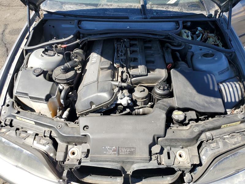 2005 Bmw 325 მანქანა იყიდება აუქციონზე, vin: WBAEV33495KL64966, აუქციონის ნომერი: 47660506