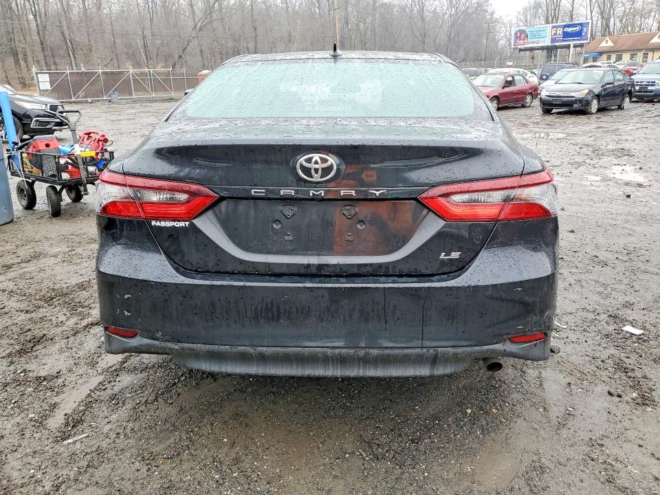 79617335 :رقم المزاد ، 4T1C11AK8NU664347 vin ، 2022 Toyota Camry مزاد بيع
