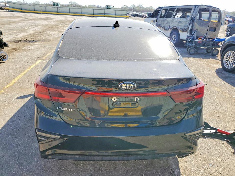 46488486 :رقم المزاد ، 3KPF24AD5ME309232 vin ، 2021 Kia Forte مزاد بيع