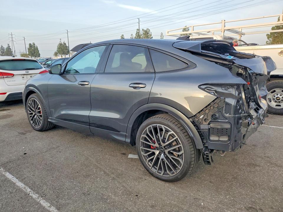 47545416 :رقم المزاد ، WA1B5AGU0S2091829 vin ، 2025 Audi Sq5 مزاد بيع