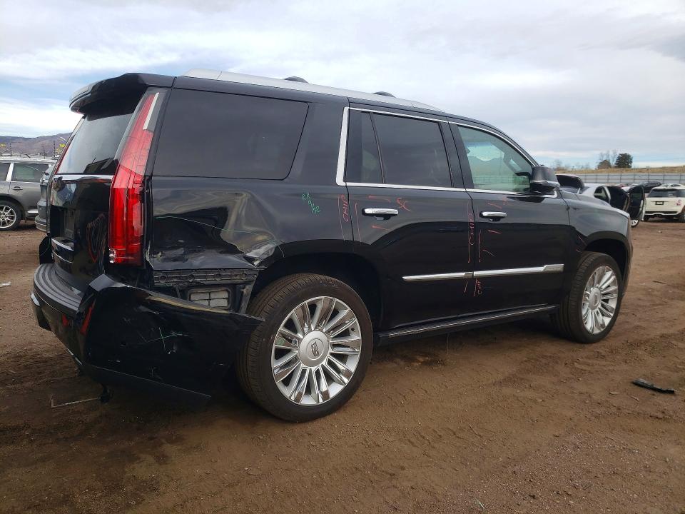 41800696 :رقم المزاد ، 1GYS4DKJ2HR236449 vin ، 2017 Cadillac Escalade مزاد بيع