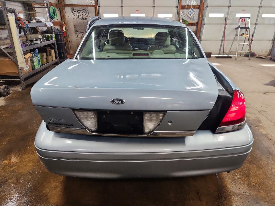 2008 Ford Crown Victoria მანქანა იყიდება აუქციონზე, vin: 2FAFP74V08X121358, აუქციონის ნომერი: 45995726