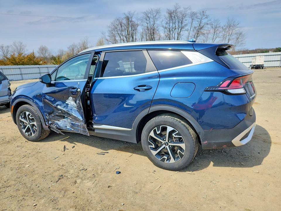 Продажа на аукционе авто 2023 Kia Sportage Hybrid, vin: KNDPVCAG4P7115215, номер лота: 48184516