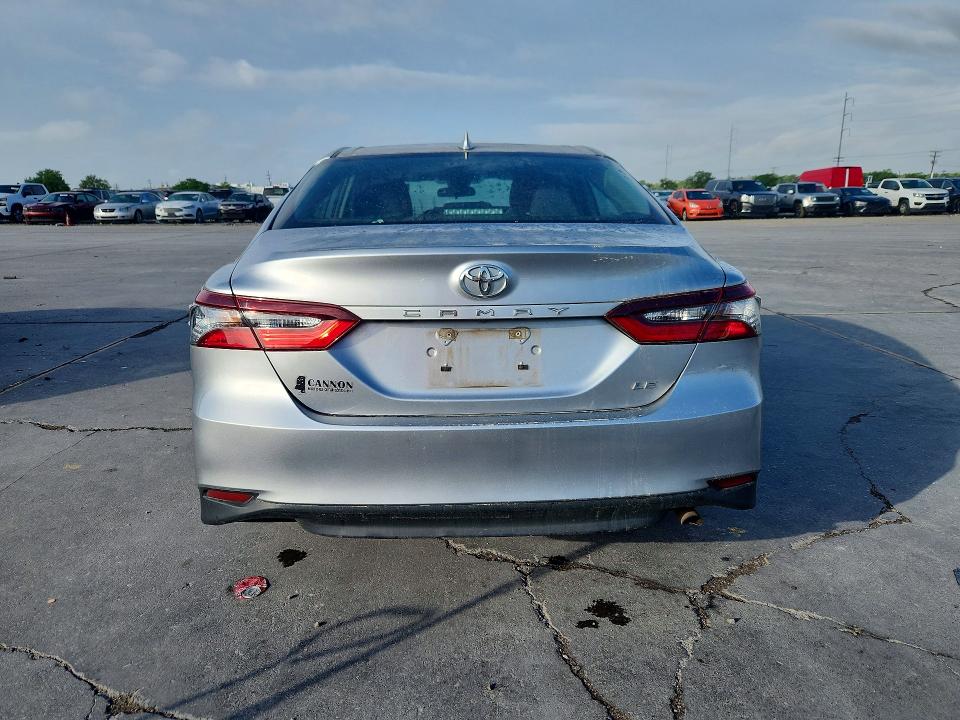 2024 Toyota Camry მანქანა იყიდება აუქციონზე, vin: 4T1C11AK0RU842984, აუქციონის ნომერი: 47893546