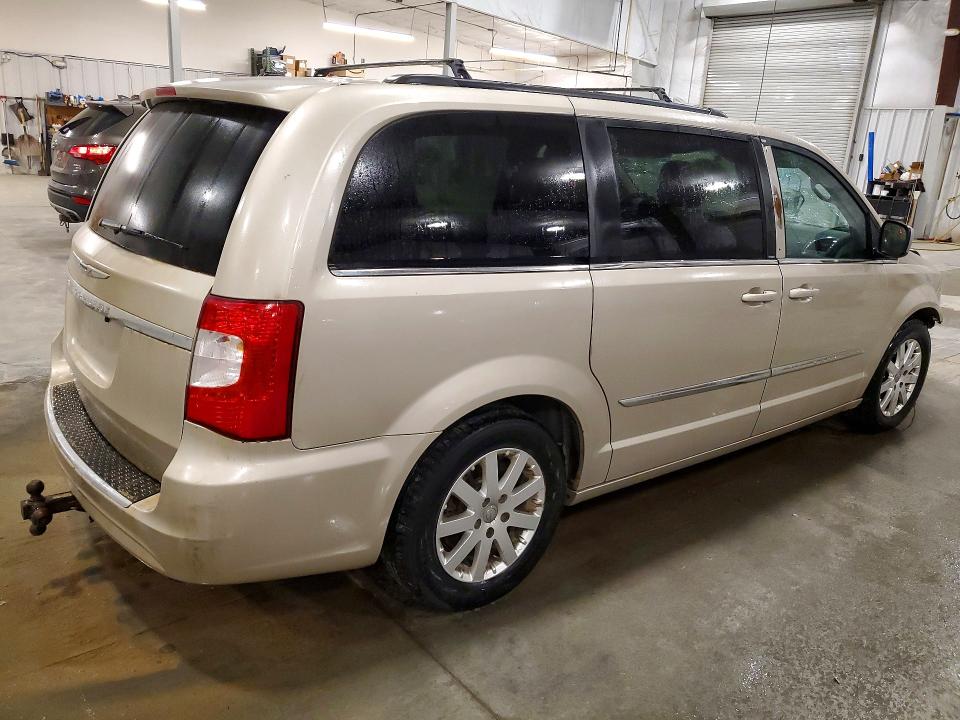 45925526 :رقم المزاد ، 2C4RC1BG9ER215677 vin ، 2014 Chrysler Town & Country مزاد بيع