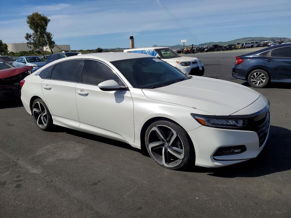 2018 Honda Accord მანქანა იყიდება აუქციონზე, vin: 1HGCV1F39JA092583, აუქციონის ნომერი: 47913186