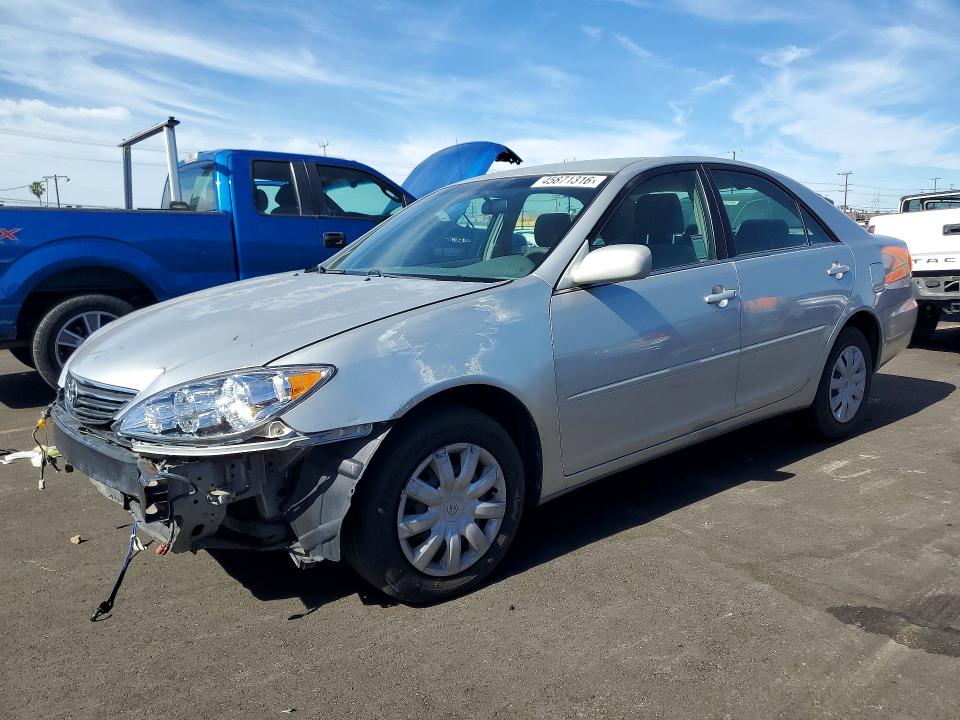 45871316 :رقم المزاد ، 4T1BE32K05U035692 vin ، 2005 Toyota Camry مزاد بيع