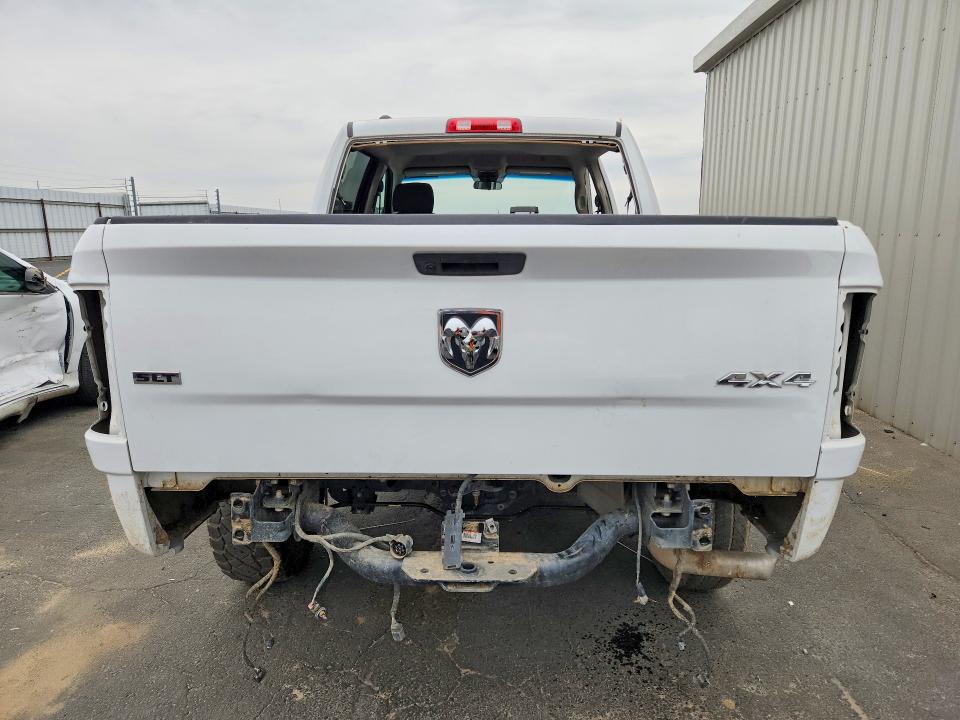 46653296 :رقم المزاد ، 1C6RR7LG2MS541521 vin ، 2021 Ram 1500 Classic مزاد بيع
