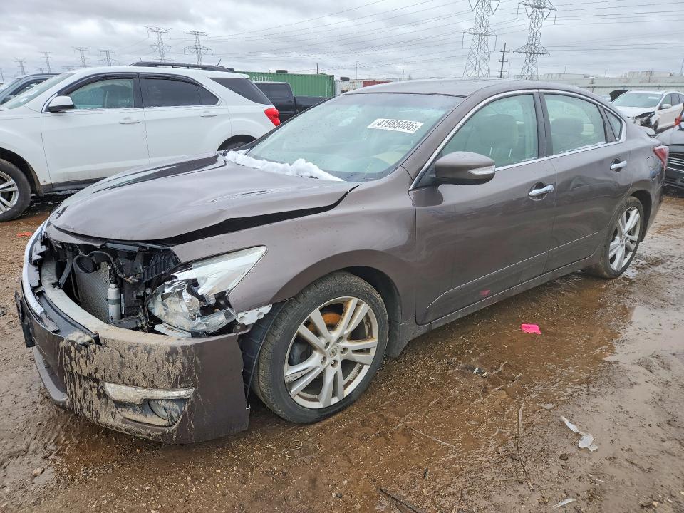 2013 Nissan Altima მანქანა იყიდება აუქციონზე, vin: 1N4BL3AP6DC913093, აუქციონის ნომერი: 41985086