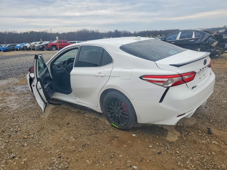 2020 Toyota Camry მანქანა იყიდება აუქციონზე, vin: 4T1G11AK6LU911279, აუქციონის ნომერი: 79013125