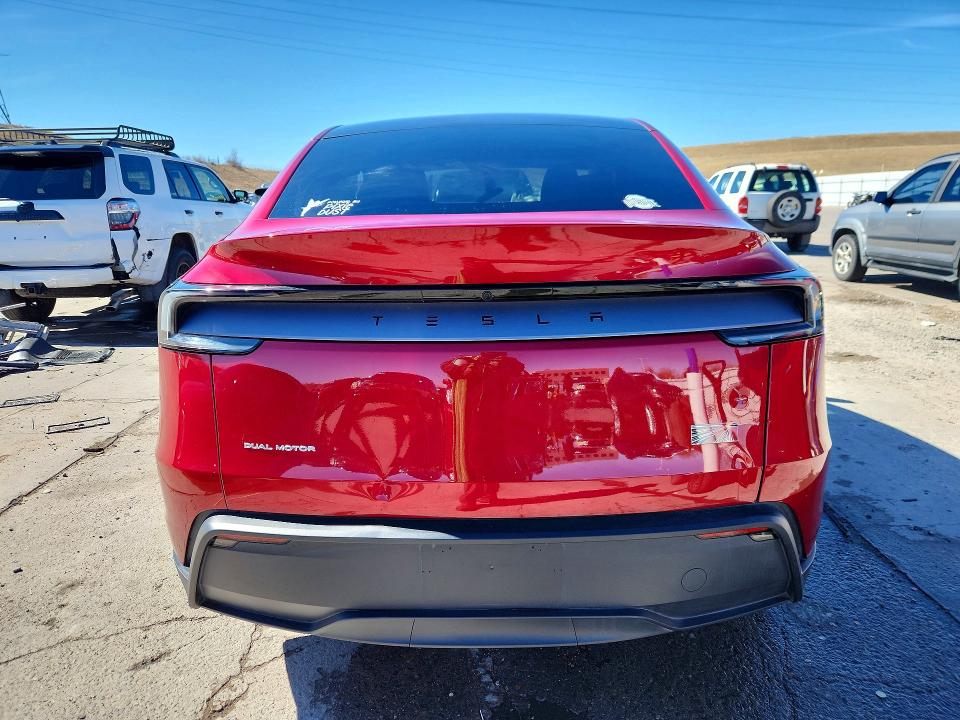 2026 Tesla Model Y მანქანა იყიდება აუქციონზე, vin: 7SAYGDEE2TF322626, აუქციონის ნომერი: 46574316