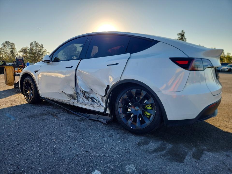 46744306 :رقم المزاد ، 5YJYGDEE8LF022876 vin ، 2020 Tesla Model Y مزاد بيع