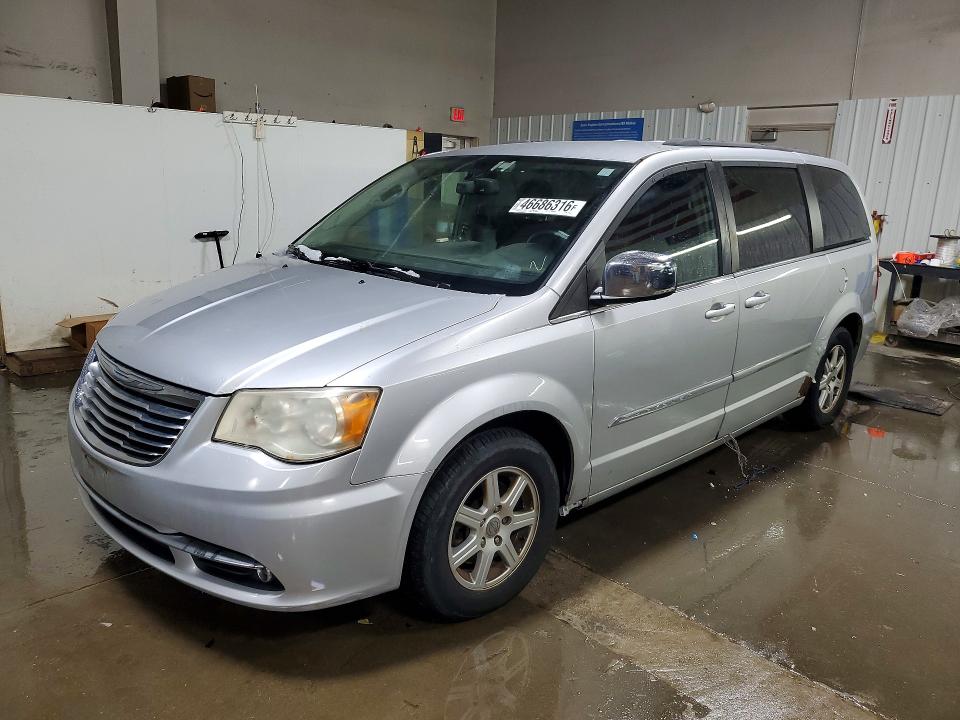 2011 Chrysler Town & Country მანქანა იყიდება აუქციონზე, vin: 2A4RR8DG5BR796704, აუქციონის ნომერი: 46686316