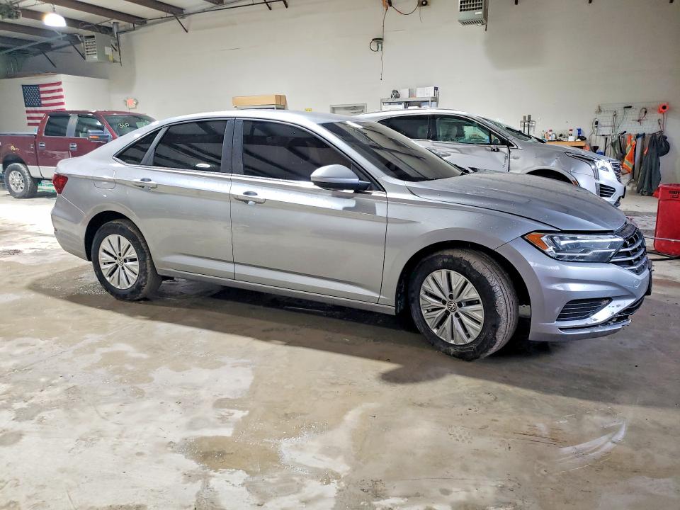 Продажа на аукционе авто 2019 Volkswagen Jetta, vin: 3VWC57BU6KM250167, номер лота: 79970345