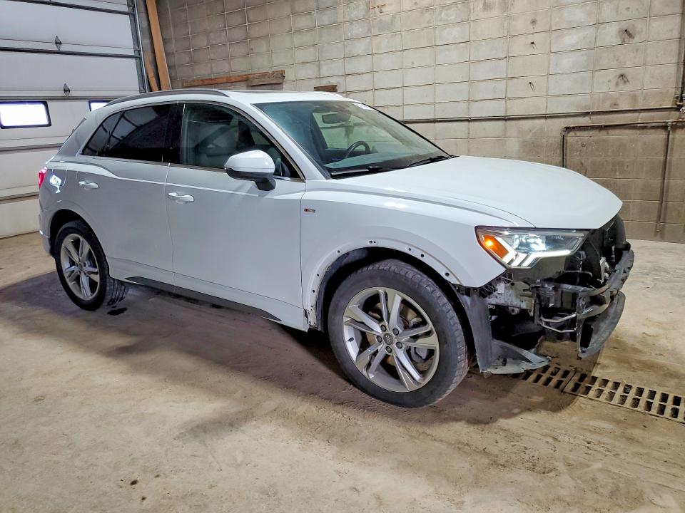 41594926 :رقم المزاد ، WA1FECF32L1017535 vin ، 2020 Audi Q3 مزاد بيع
