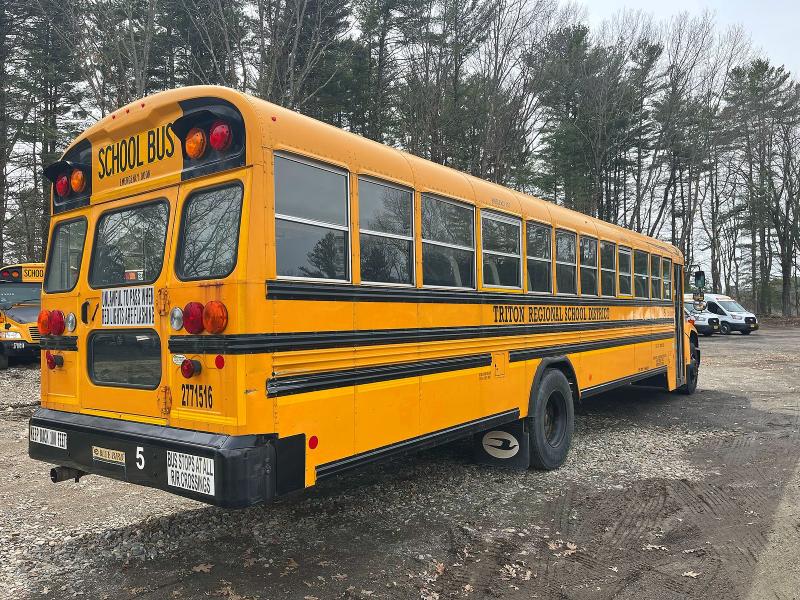 48076766 :رقم المزاد ، 1BAKGCPH4GF318755 vin ، 2015 Blue Bird School Bus مزاد بيع