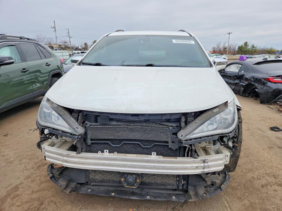 46506826 :رقم المزاد ، 2C4RC1GG5HR544955 vin ، 2017 Chrysler Pacifica مزاد بيع