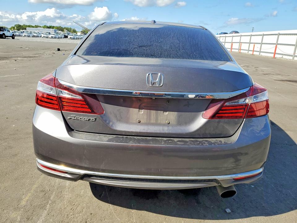 47894816 :رقم المزاد ، 1HGCR2F7XGA091013 vin ، 2016 Honda Accord مزاد بيع