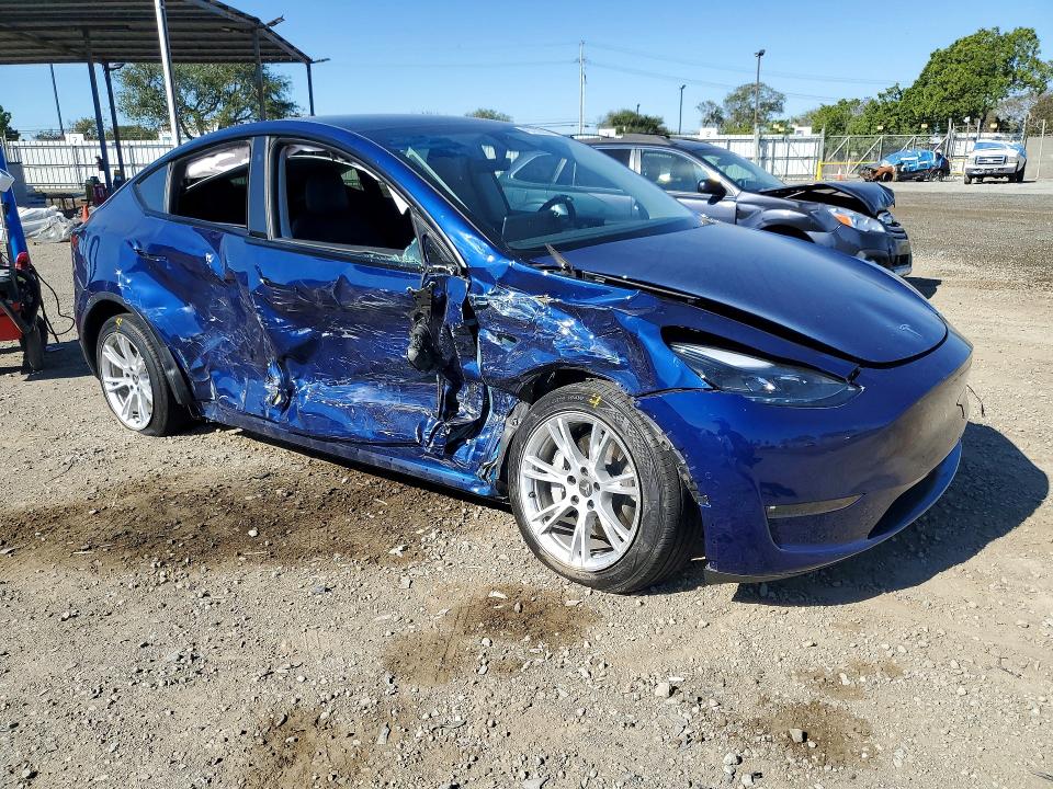Продаж на аукціоні авто 2021 Tesla Model Y, vin: 5YJYGDEEXMF276204, номер лоту: 45782056