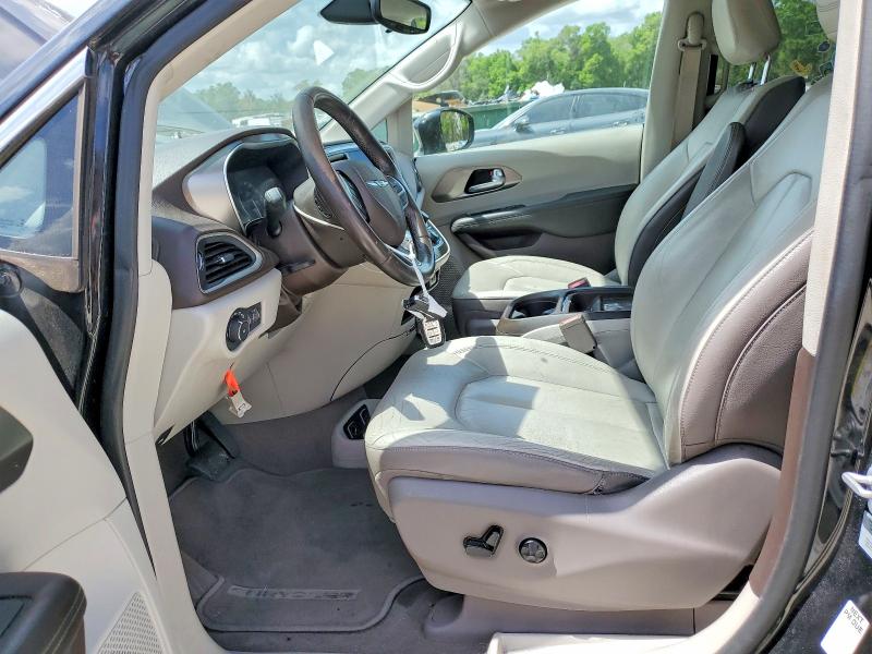 48148716 :رقم المزاد ، 2C4RC1BG9HR688161 vin ، 2017 Chrysler Pacifica مزاد بيع