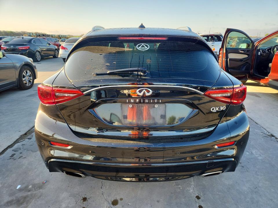 2018 Infiniti Qx30 მანქანა იყიდება აუქციონზე, vin: SJKCH5CPXJA002343, აუქციონის ნომერი: 46198586