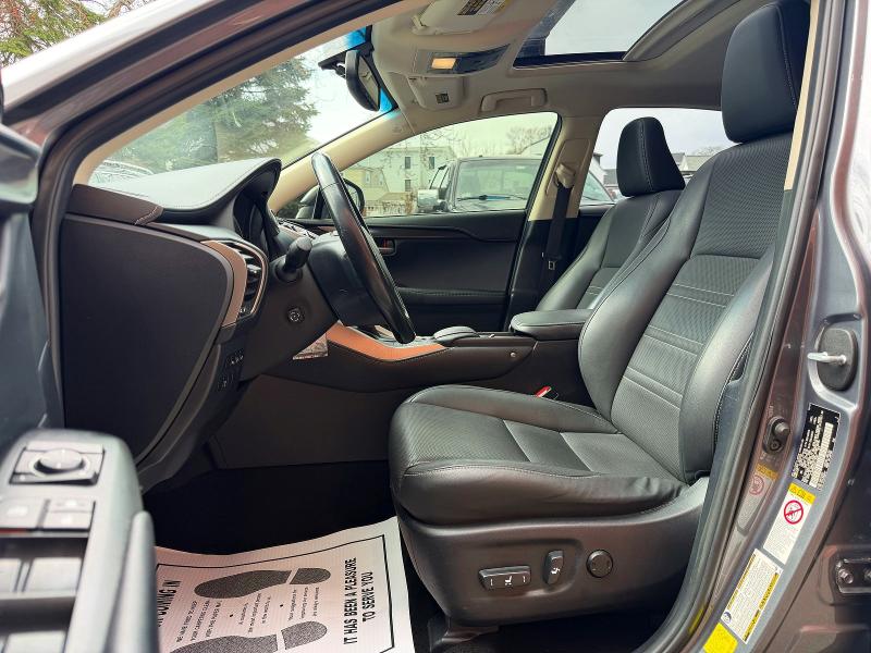 46493736 :رقم المزاد ، JTJBARBZ0H2112560 vin ، 2017 Lexus Nx 200t مزاد بيع