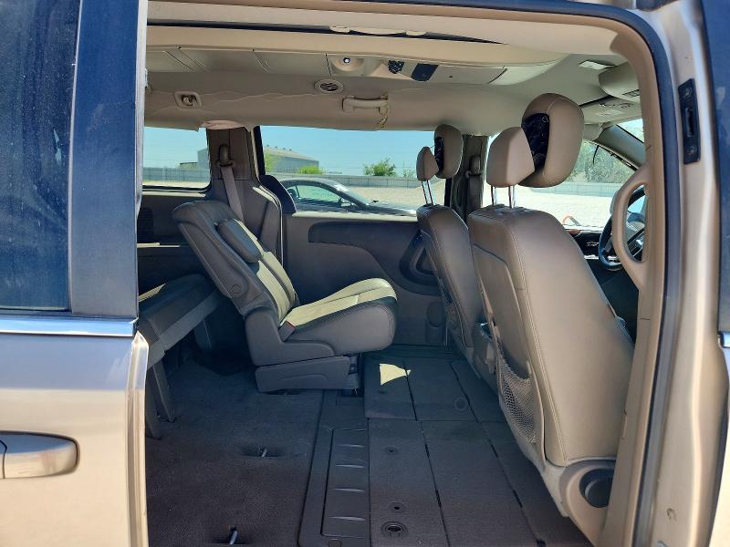 47240626 :رقم المزاد ، 2C4RC1BG5ER111347 vin ، 2014 Chrysler Town & Country مزاد بيع