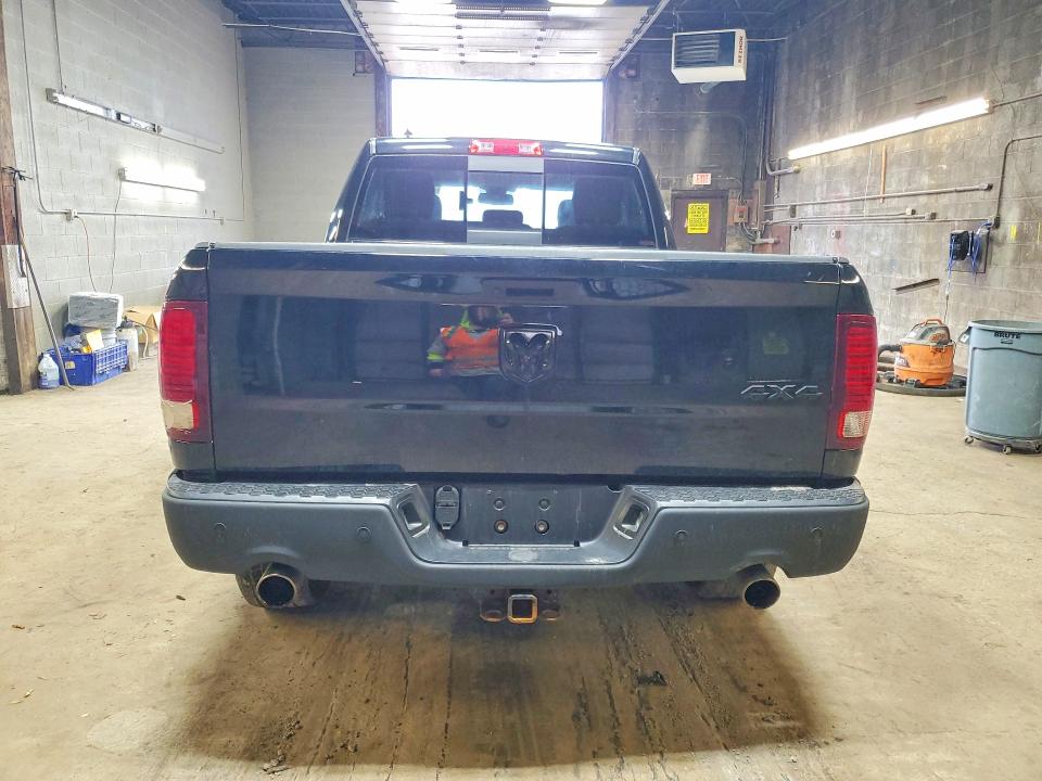 47721876 :رقم المزاد ، 1C6RR7GT1KS732402 vin ، 2019 Ram 1500 Classic مزاد بيع