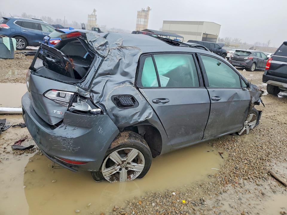 2017 Volkswagen Golf მანქანა იყიდება აუქციონზე, vin: 3VW217AU2HM024502, აუქციონის ნომერი: 79845775