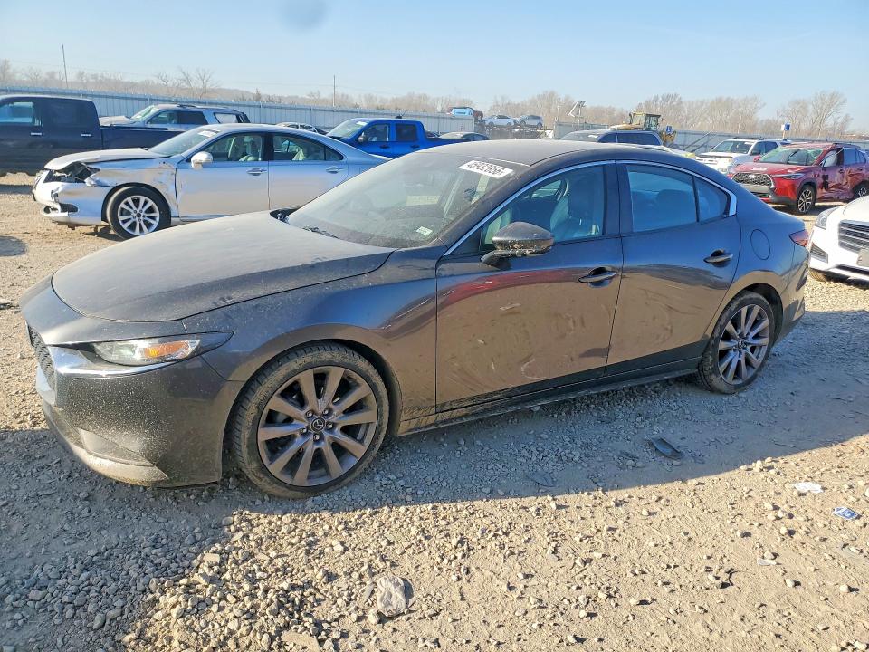 45932856 :رقم المزاد ، 3MZBPACL4LM131396 vin ، 2020 Mazda 3 مزاد بيع