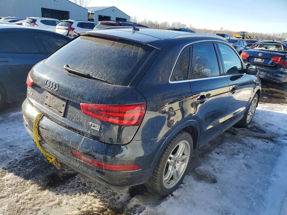 Продажа на аукционе авто 2015 Audi Q3, vin: WA1EFEFS9FR008185, номер лота: 75354165