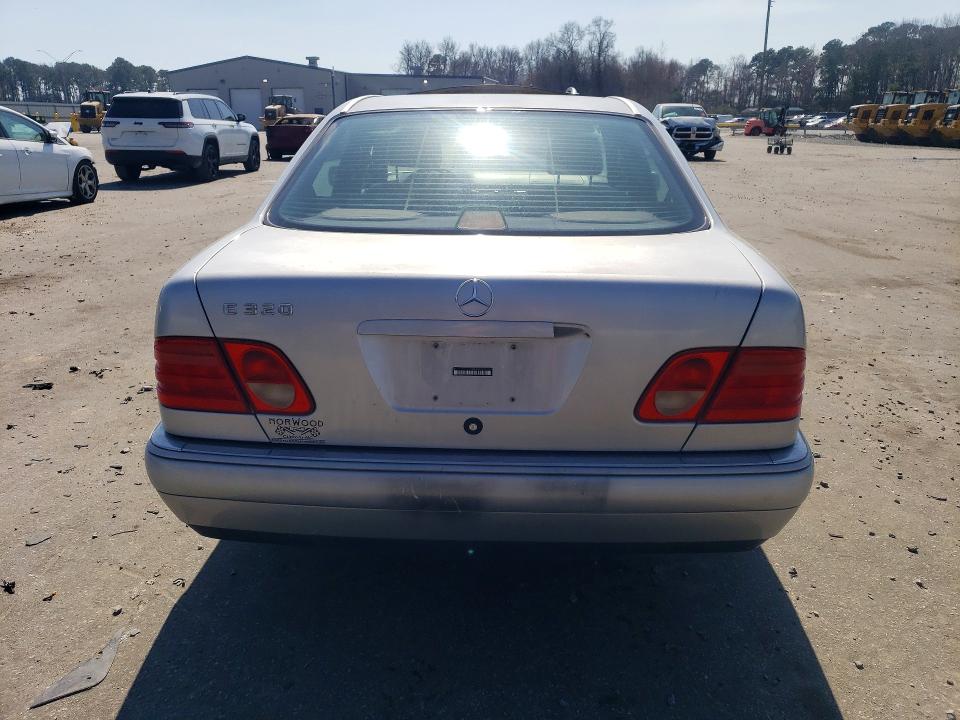 Aukcja sprzedaży 1998 Mercedes-benz E, vin: WDBJF65F5WA670342, numer aukcji: 42036256