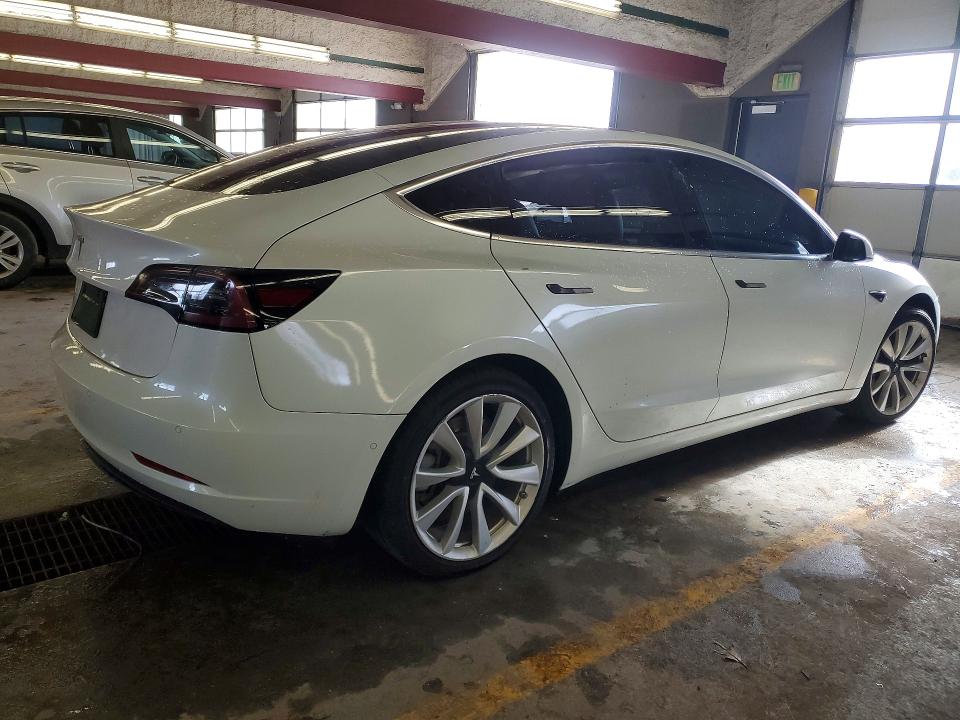 Продаж на аукціоні авто 2019 Tesla Model 3, vin: 5YJ3E1EA6KF302757, номер лоту: 45945956