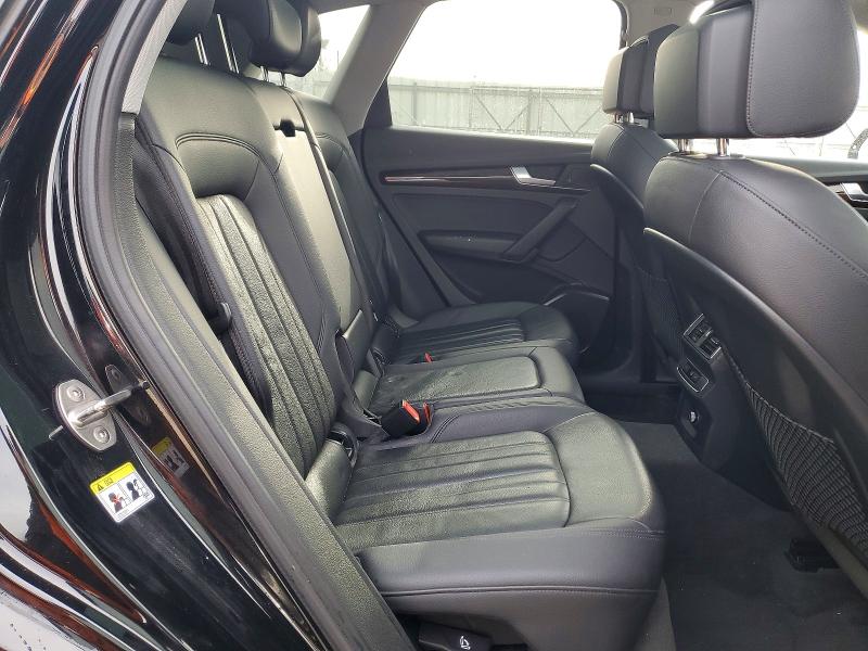 46875646 :رقم المزاد ، WA1BNAFY3J2043373 vin ، 2018 Audi Q5 مزاد بيع