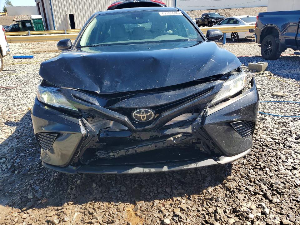 45796686 :رقم المزاد ، 4T1G11AK4LU511222 vin ، 2020 Toyota Camry مزاد بيع