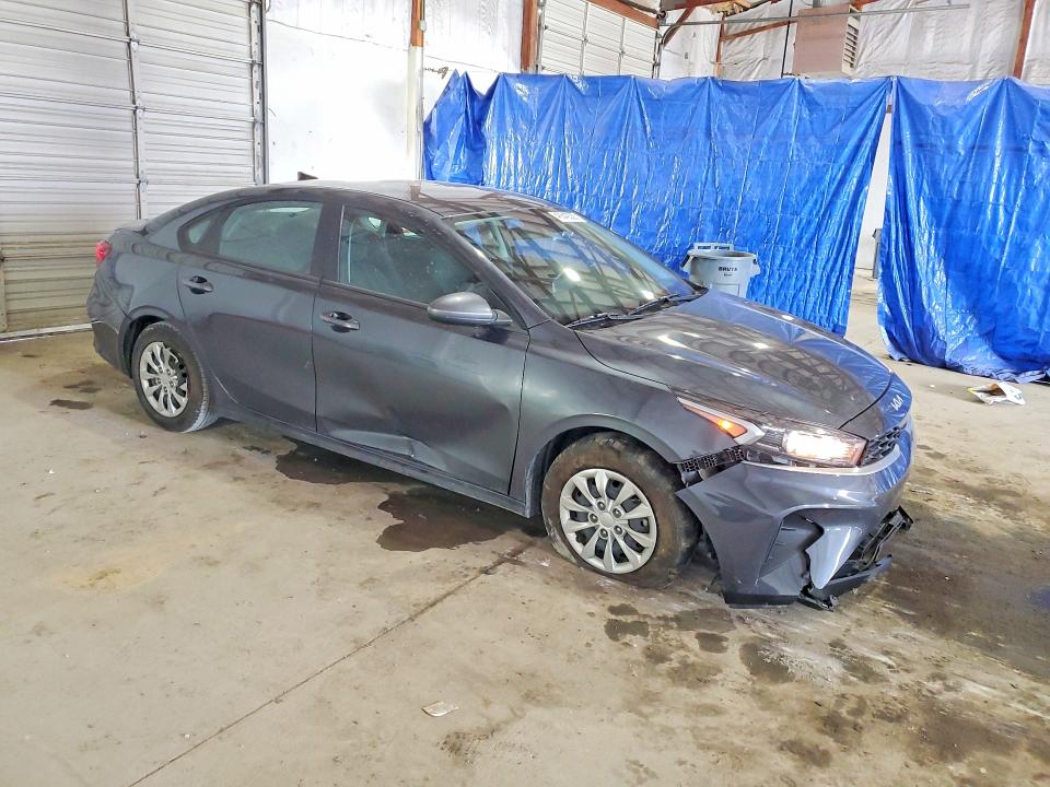 2023 Kia Forte მანქანა იყიდება აუქციონზე, vin: 3KPF24AD5PE647511, აუქციონის ნომერი: 46540336