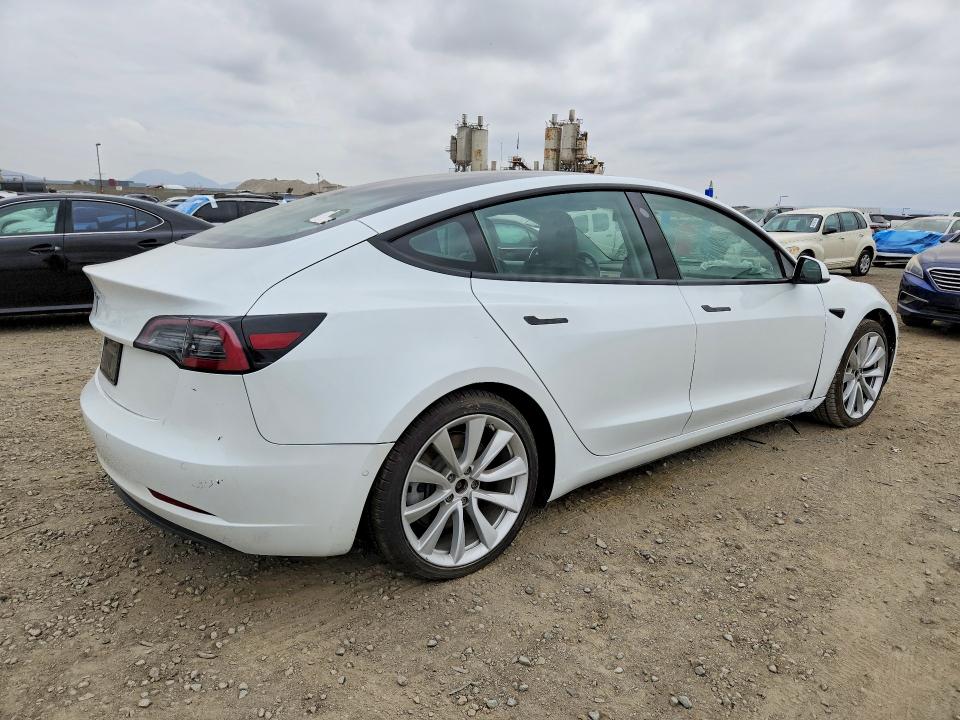 48086526 :رقم المزاد ، 5YJ3E1EA3MF873724 vin ، 2021 Tesla Model 3 مزاد بيع