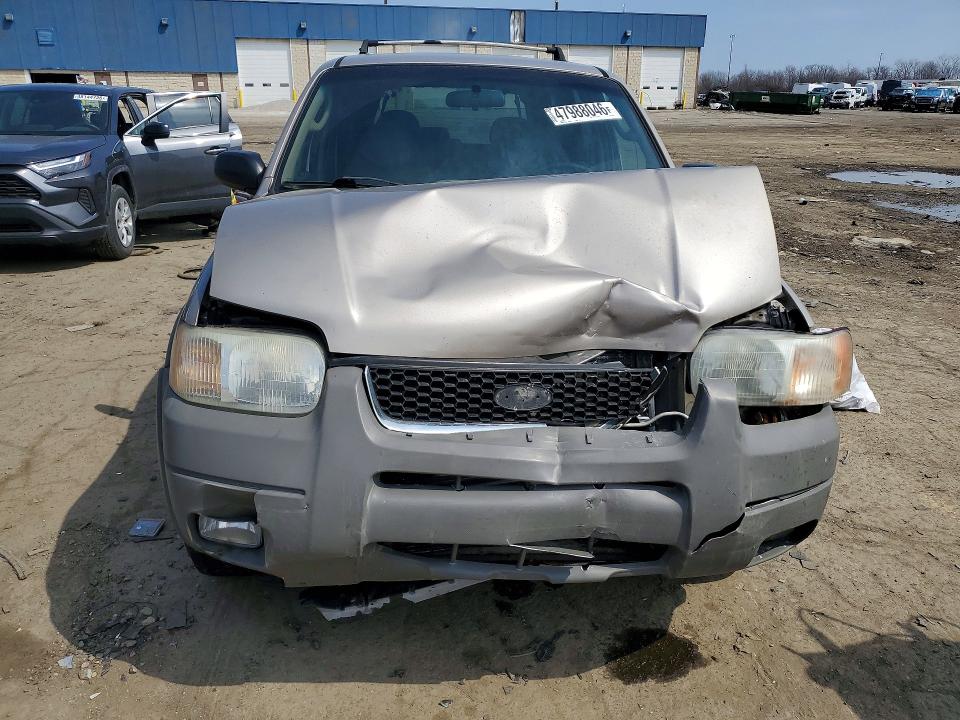 2001 Ford Escape მანქანა იყიდება აუქციონზე, vin: 1FMYU04181KB28143, აუქციონის ნომერი: 47988046