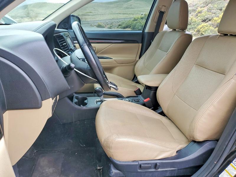 Продаж на аукціоні авто 2016 Mitsubishi Outlander, vin: JA4AZ3A32GZ060124, номер лоту: 47917046