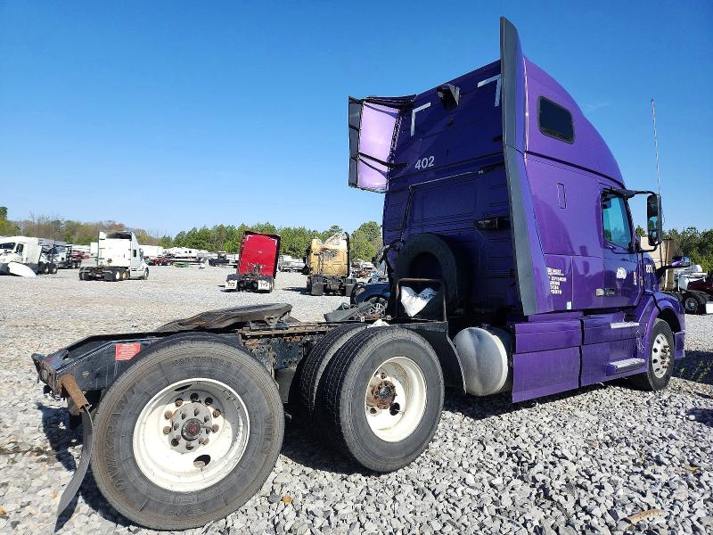 Продажа на аукционе авто 2015 Volvo Vnl, vin: 4V4N99EH8FN178379, номер лота: 45503886