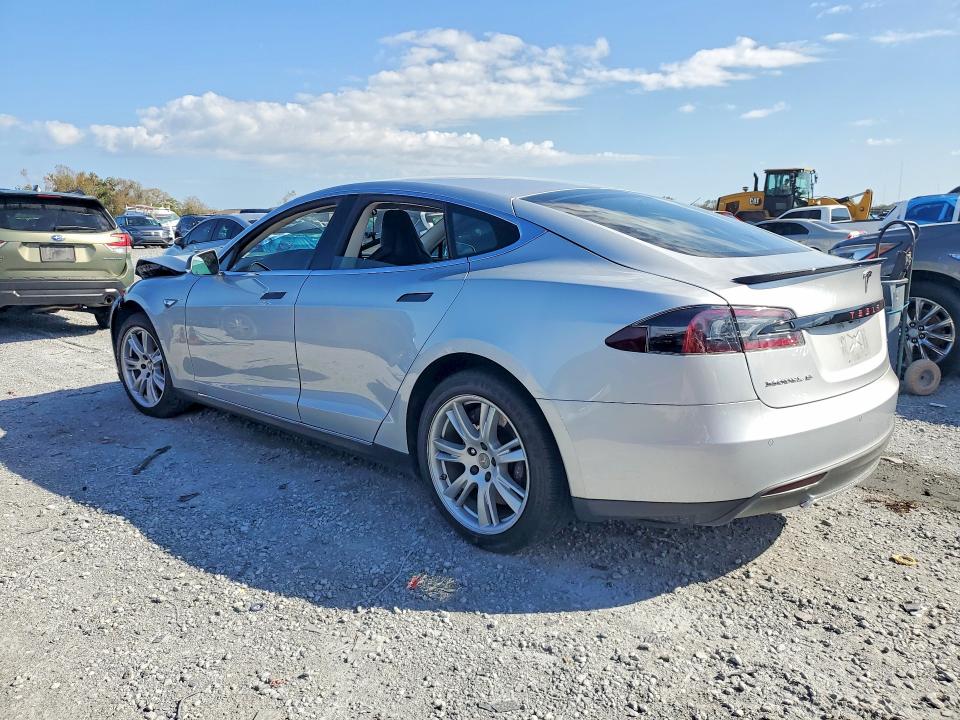 Продажа на аукционе авто 2014 Tesla Model S, vin: 5YJSA1H18EFP42972, номер лота: 79542175