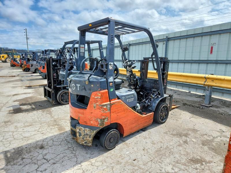 41920286 :رقم المزاد ، 14210 vin ، 2020 Toyt Forklift مزاد بيع