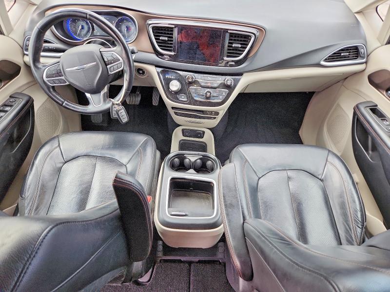 41668736 :رقم المزاد ، 2C4RC1EG1JR149955 vin ، 2018 Chrysler Pacifica مزاد بيع