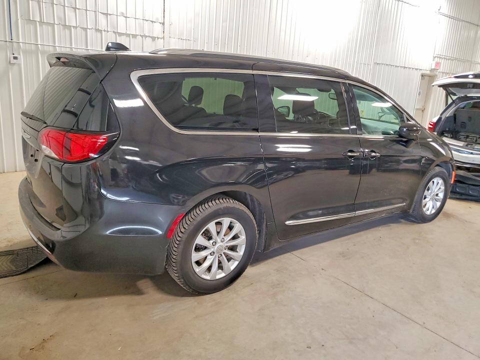 Продажа на аукционе авто 2019 Chrysler Pacifica, vin: 2C4RC1BG6KR550326, номер лота: 41933756